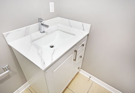 For Lease - 54 Palleschi Drive, Brampton, Ontario - Photo 4