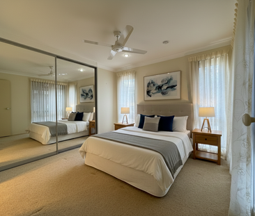 MULTI LIVING FAMILY HOME! - Photo 3