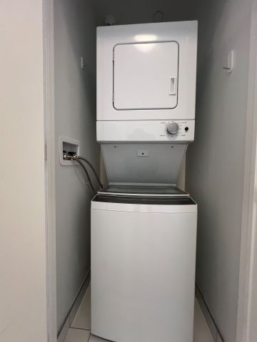 For Lease - 1285 Dupont Street Unit# 306, Toronto, Ontario - Photo 2