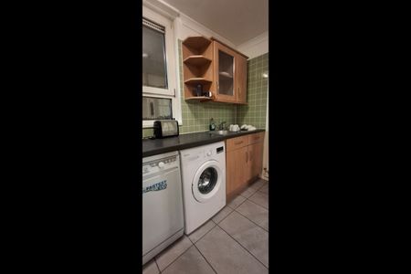 1 Bed Flat, Hampson Way, SW8 - Photo 5