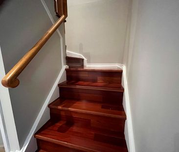 For Lease - 71 Covent Crescent, Aurora, Ontario - Photo 4