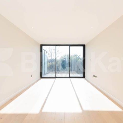 1,266 square foot Penthouse two bedroom and two bathrooms with a 180 degree view - Photo 1