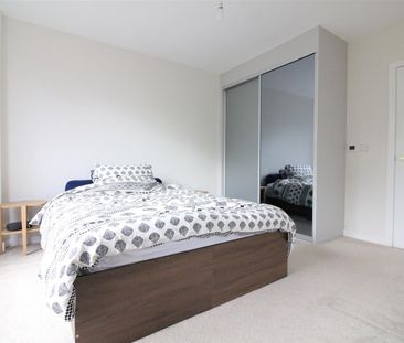 Avenue Road, London - Photo 4