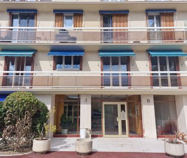 Location Appartement 3 pièces 63m² ST MAUR DES FOSSES 94210 - Photo 2