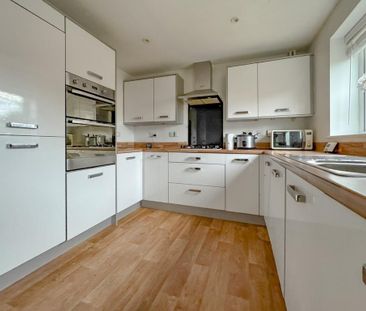 3 bedroom terraced house to rent - Photo 4