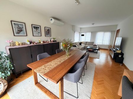 Gerenoveerde woning met 3 slpk. en tuin in Herk-de-Stad - Photo 2