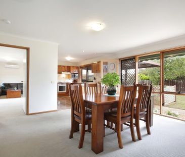 7 Freesia Court, Whittington - Photo 5