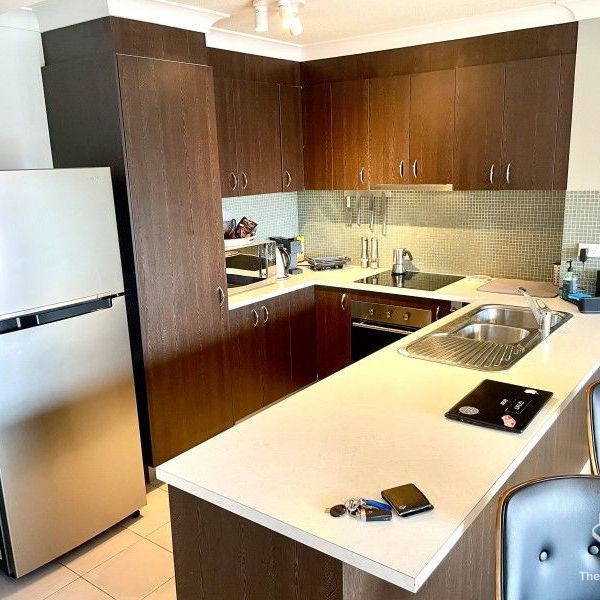 2-Bedroom Fully Furnished Apartment in Prime Location â Just a 5-Minute Walk to the Beach! - Photo 1