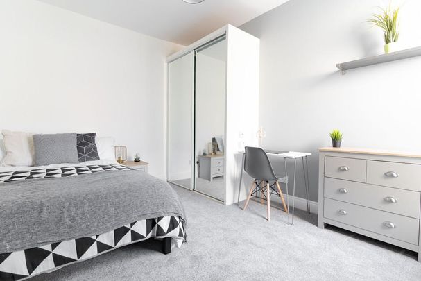 5 bedroom terraced house to rent - Photo 1