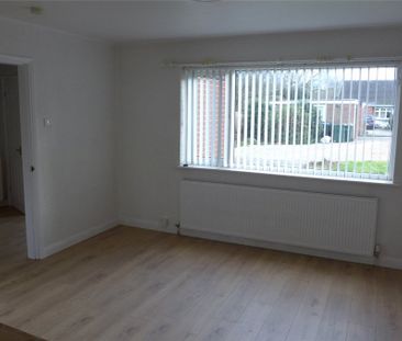 Girdlers Close, Styvechale, Coventry, West Midlands, CV3 - Photo 4