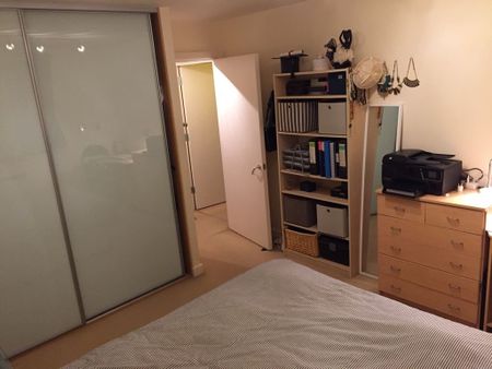 1 Bed Flat, Deals Gateway, SE13 - Photo 3
