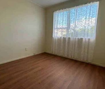 Three-Bedroom Home Close to Schools, Shops and... - Photo 3