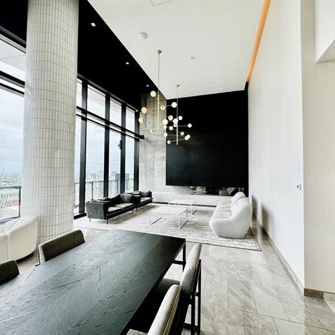 1210 Rue Jeanne Mance - Photo 1