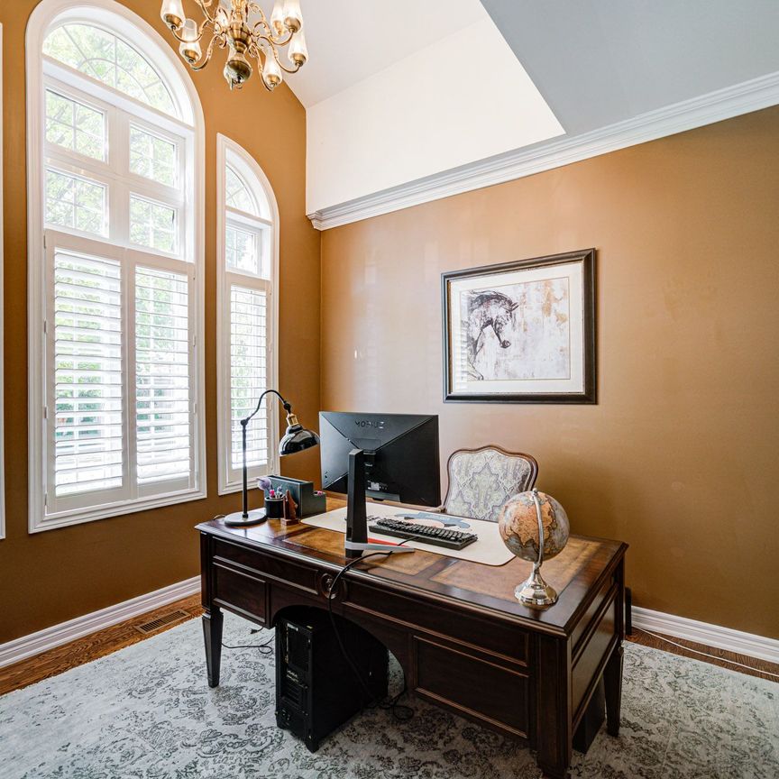 For Lease - 1388 Pinery Crescent, Oakville, Ontario - Photo 1