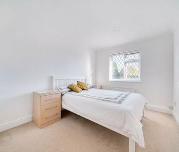 Headley Road Grayshott, Hindhead - 2 bedrooms Property for lettings... - Photo 6