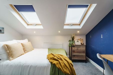 5 bedroom terraced house to rent - Photo 2