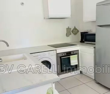 Location Appartement 2 pièces 43m² HYERES 83400 - Photo 6