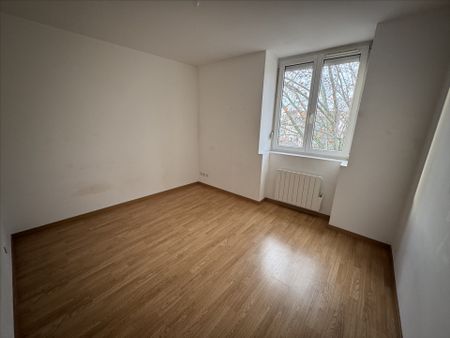 Location Appartement 3 pièces 58m² - Photo 3