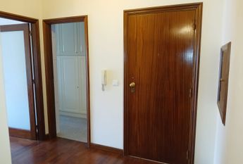Apartamento T2 no Centro da Senhora da Hora em Matosinhos