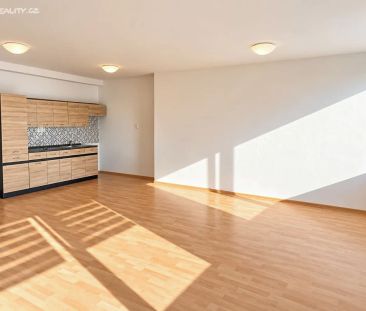 Pronájem bytu 1+kk 42 m² - Photo 1