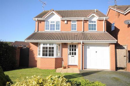 3 bedroom detached house to rent - Photo 2
