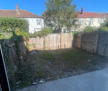 Woodmansterne Road SW16 - Photo 5