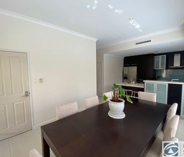 Amazing tri-level family home in excellent location HOMEOPEN TUESDA... - Photo 1