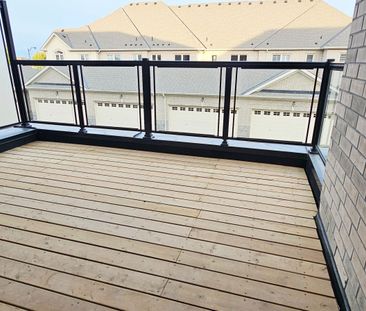 For Lease - 383 Inspire Boulevard, Brampton, Ontario - Photo 4