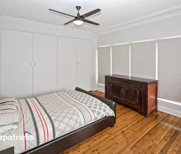 92 Urana Street, Turvey Park, NSW 2650 - Photo 6