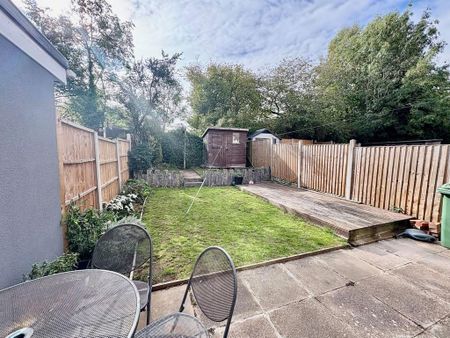 2 bedroom semi-detached house to rent - Photo 4