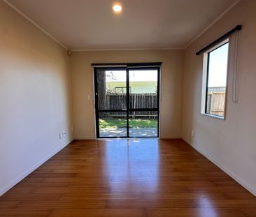 A Peaceful Family Haven Full of Warmth and Character - Photo 1