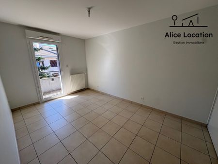 Location Appartement 4 pièces 149m² THONON LES BAINS 74200 - Photo 5