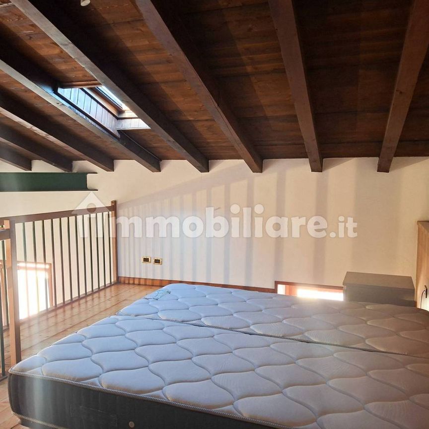 Bilocale piazza Garibaldi, Centro Storico, Desenzano del Garda - Photo 1