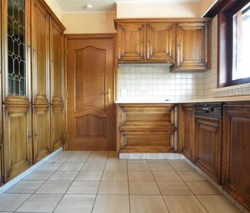 Zeer rustig gelegen woning type open bebouwing met mooie tuin - Photo 2