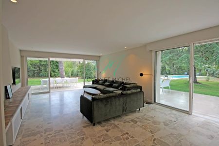 Location Maison 5 pièces 149m² ROQUEFORT LES PINS 06330 - Photo 2