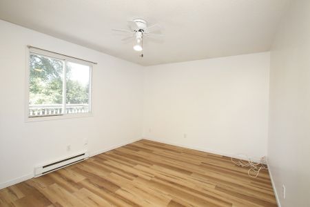 For Lease - 42 Tecumseh Avenue Unit# #4, Oshawa, Ontario - Photo 4