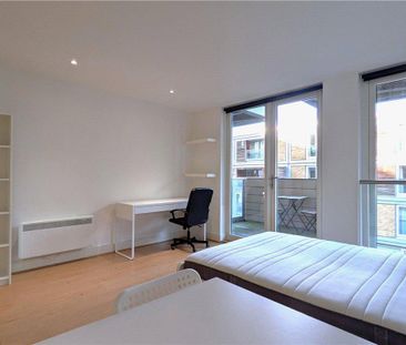 Studio to rent - Photo 3