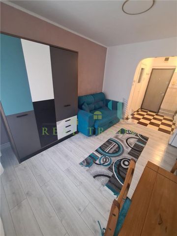 Garsoniera etajul 2 zona Racadau- Carpatilor - Fotografie 3