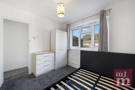 3 bedroom flat to rent - Photo 4