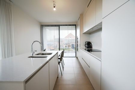 Licht en ruim appartement met twee terrassen! - Photo 2