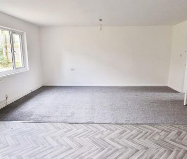 2 bedroom semi-detached house to rent - Photo 4