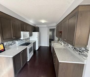 For Lease - 758 Grand Banks Drive, Waterloo, Ontario - Photo 6