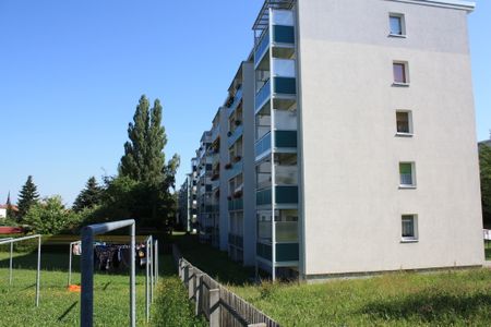 Schöne 2-Raum-Wohnung mit Balkon - Foto 3