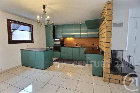 Location Appartement 7 pièces 166m² ST AVOLD 57500 - Photo 4