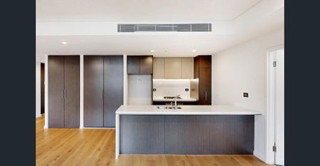 Near New Two Bedroom Apartment with Carspace - Photo 2