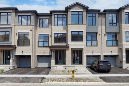 Condo Townhouse For Lease | N9249432 - Photo 3