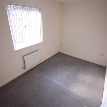 2 bedroom property to rent in Wolverhampton - Photo 1