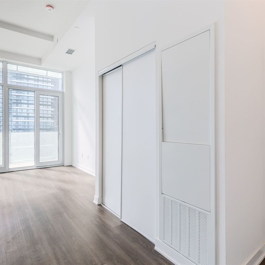 For Lease - 3900 Confederation Parkway Unit# 2404, Mississauga, Ontario - Photo 1