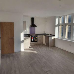 Piccadilly Chambers, Upper Piccadilly, Bradford, BD1 - Photo 3