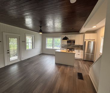 For Lease - 287 Barrie Street, Essa, Ontario - Photo 2